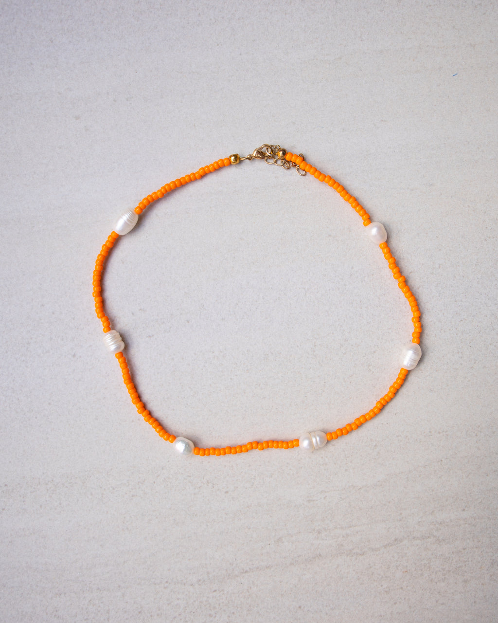 colorpunch pearl beaded necklace